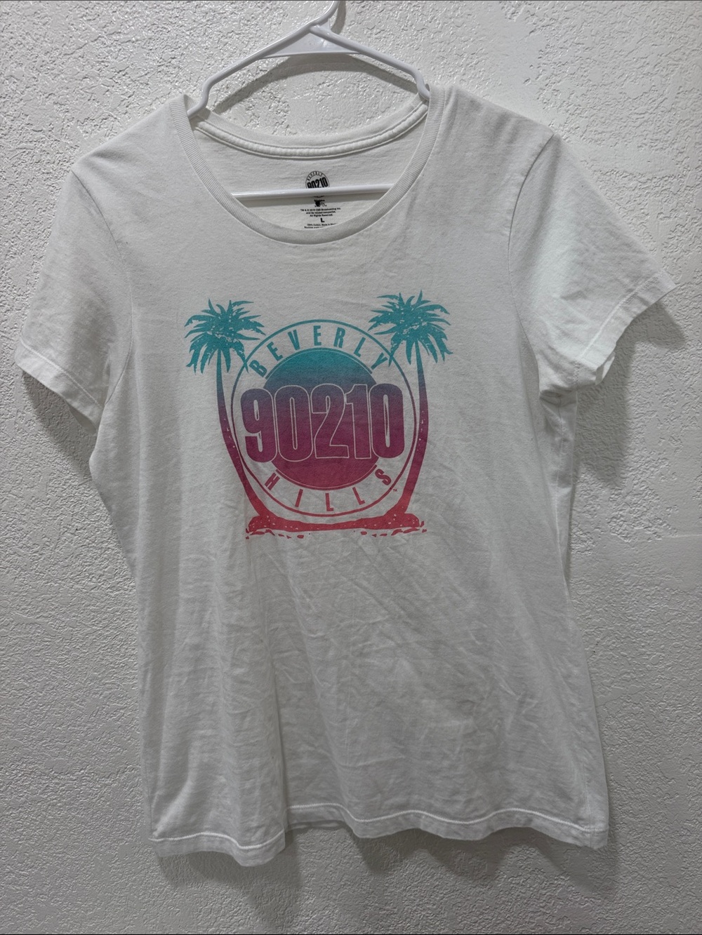 90210 Vintage Beverly Hills White Graphic Tee. Size L, 100% Cotton
